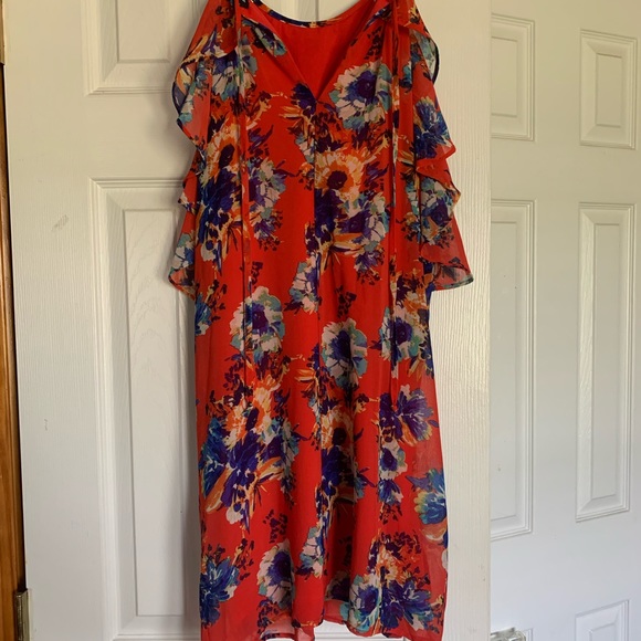 Red and Blue Floral Cold Shoulder Dress - Picture 3 of 5